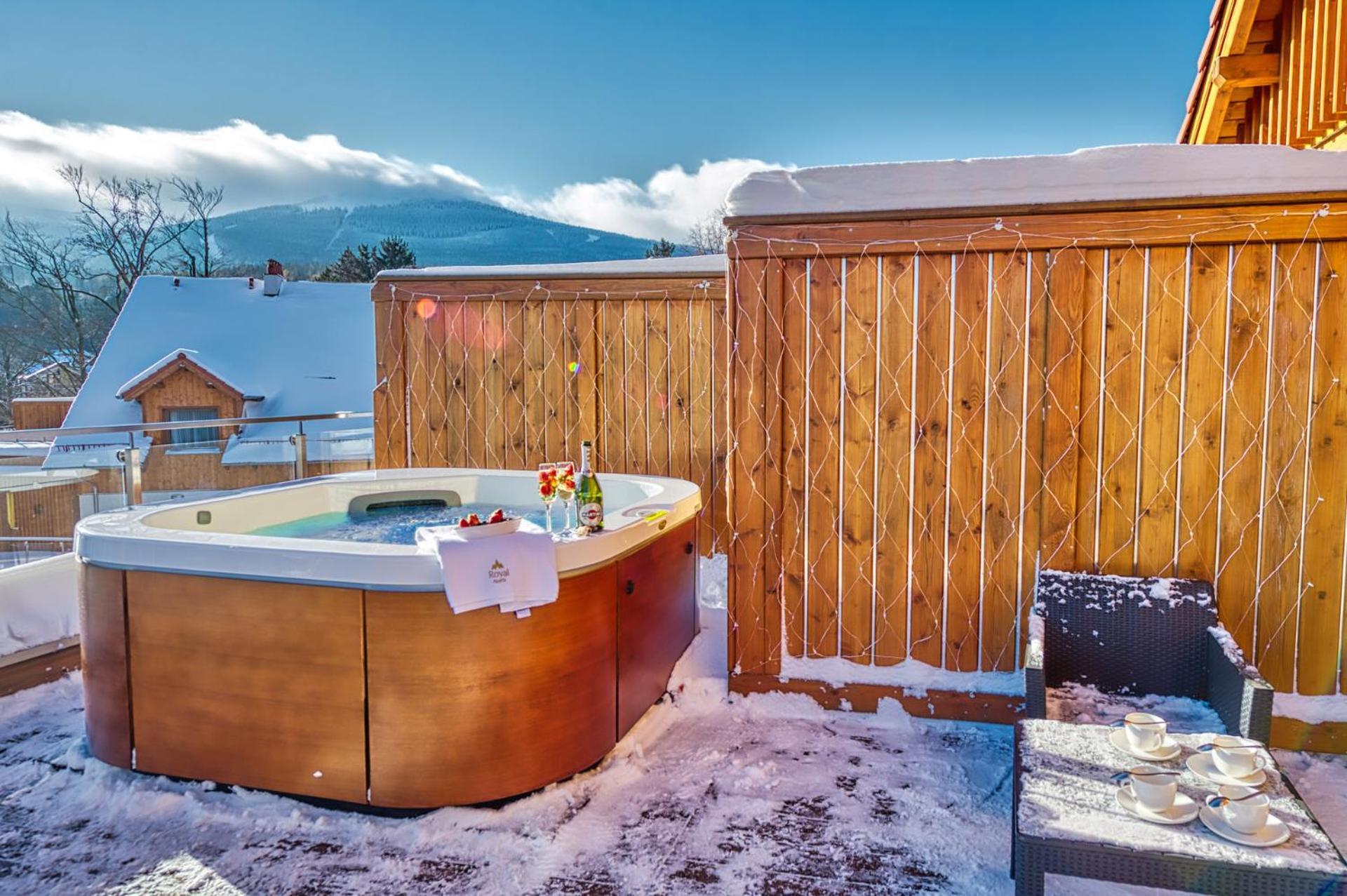Royal Prestige Collection Z Prywatnym Jacuzzi - Stone Hill Resort Z Basenem I Saunami Szklarska Poreba Exterior photo